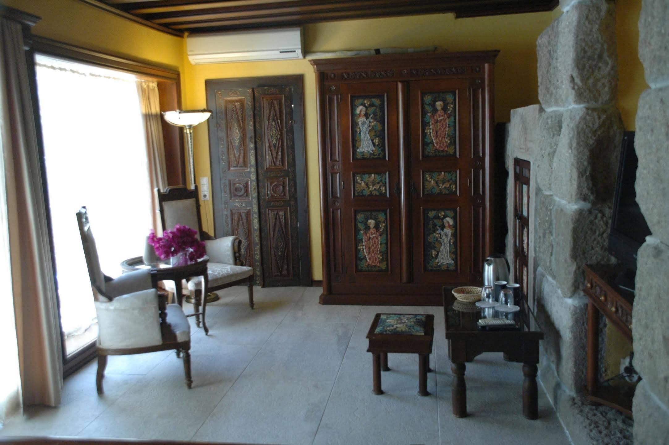 Villa Oliva Butik Hotel Konacik Buitenkant foto